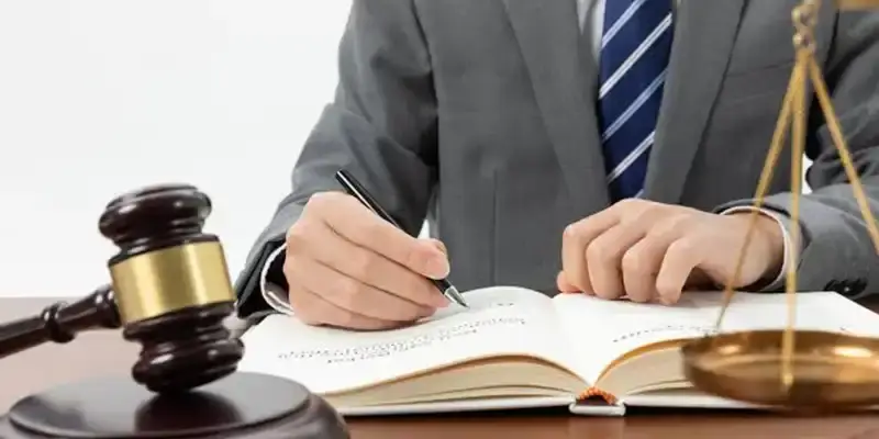 دوره مجازی مدیریت حقوقی (هجدهمین کارگاه جامع پرورش مشاور حقوقی)