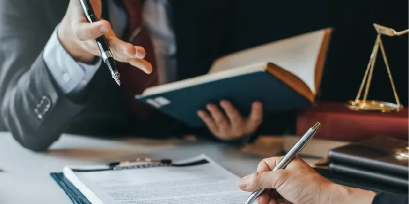 پادکست اهمیت رعایت قوانین در کسب و کار ها 